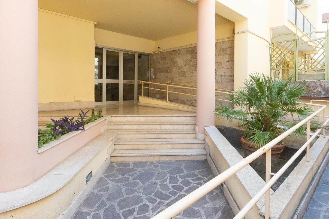 Hotel InternoUno Deluxe Roma Exterior foto